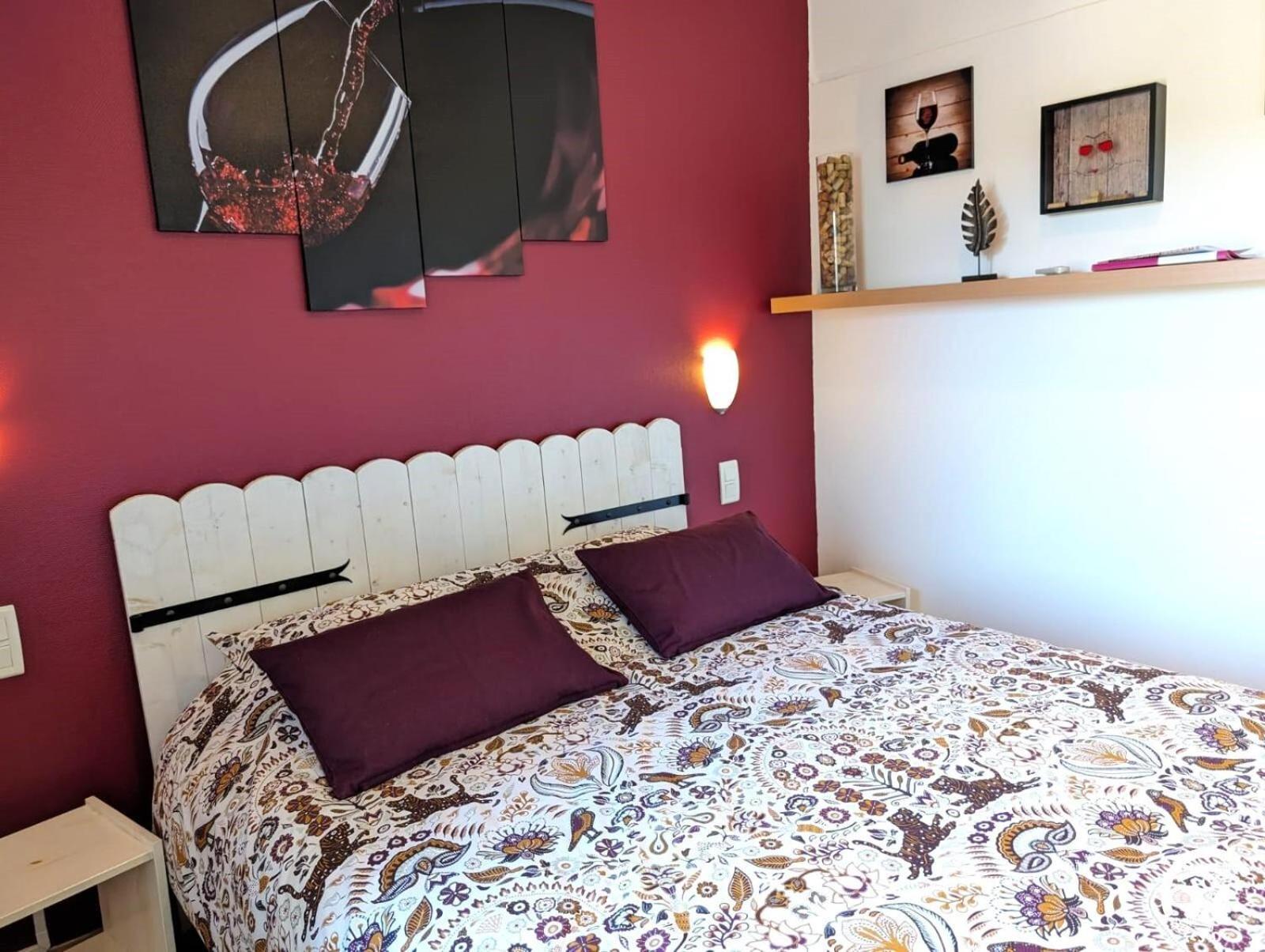 Bed and Breakfast La Maison Millesime La Caunette Exterior foto