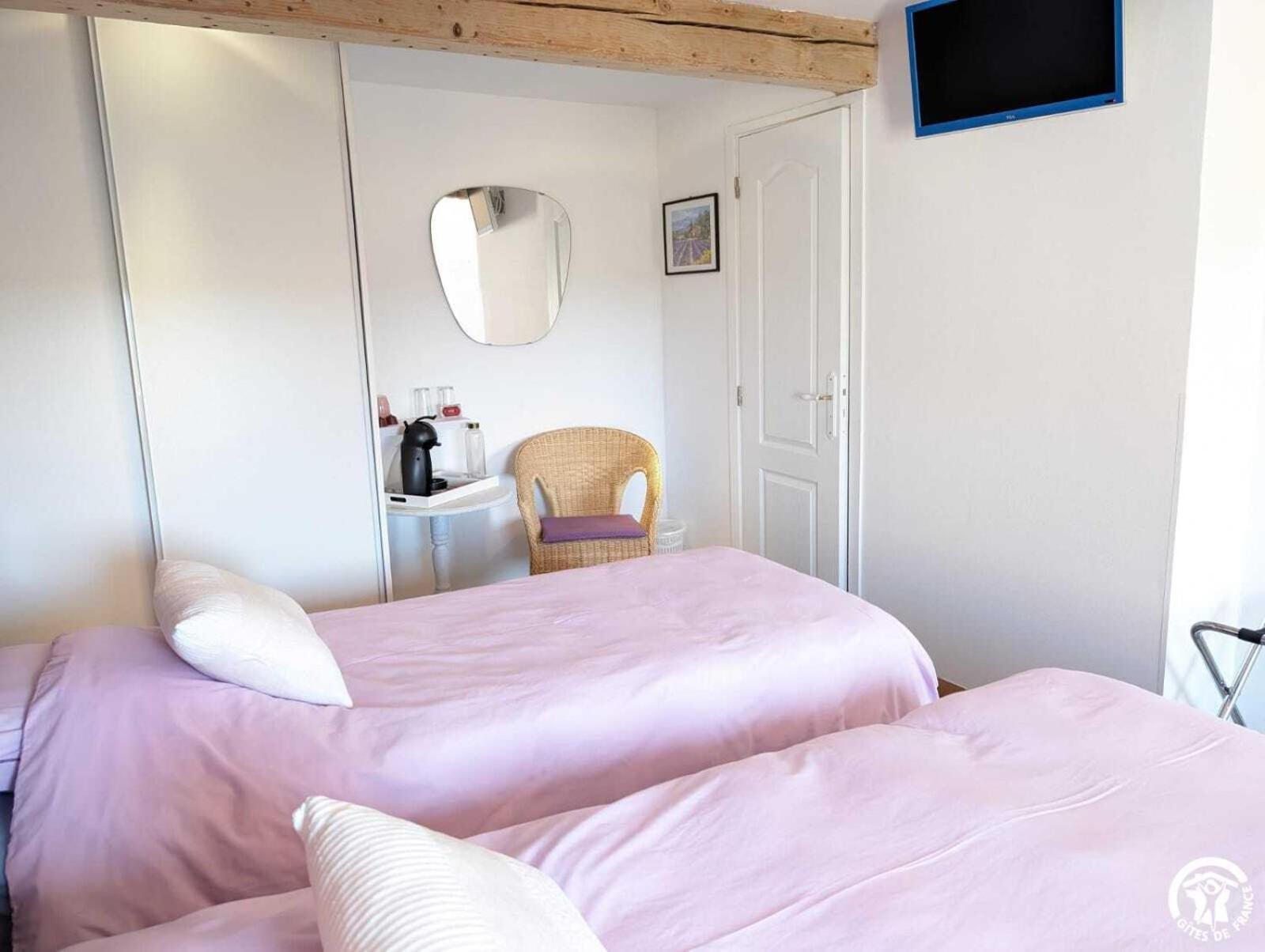 Bed and Breakfast La Maison Millesime La Caunette Exterior foto