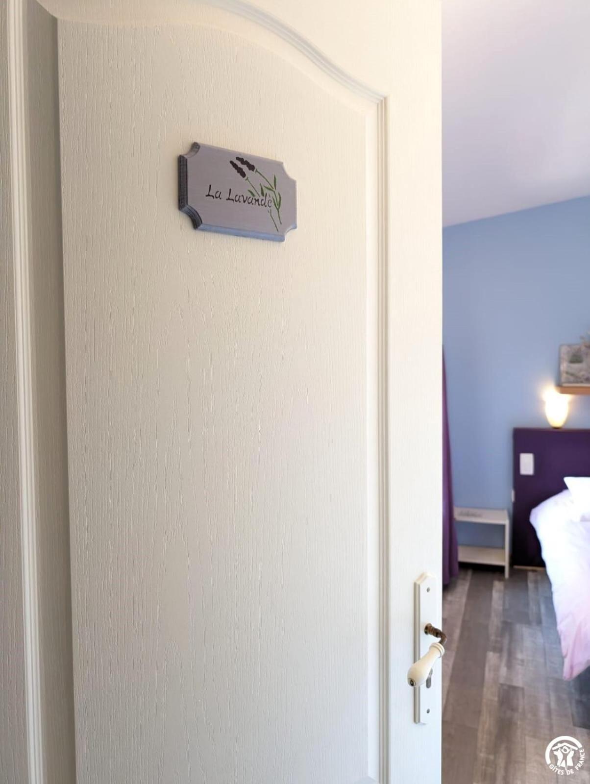Bed and Breakfast La Maison Millesime La Caunette Exterior foto