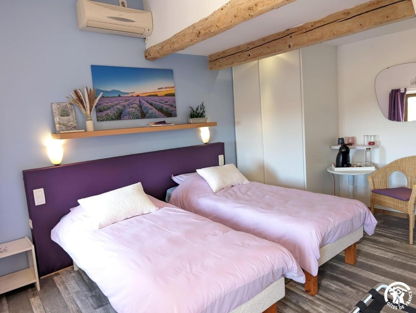 Bed and Breakfast La Maison Millesime La Caunette Exterior foto