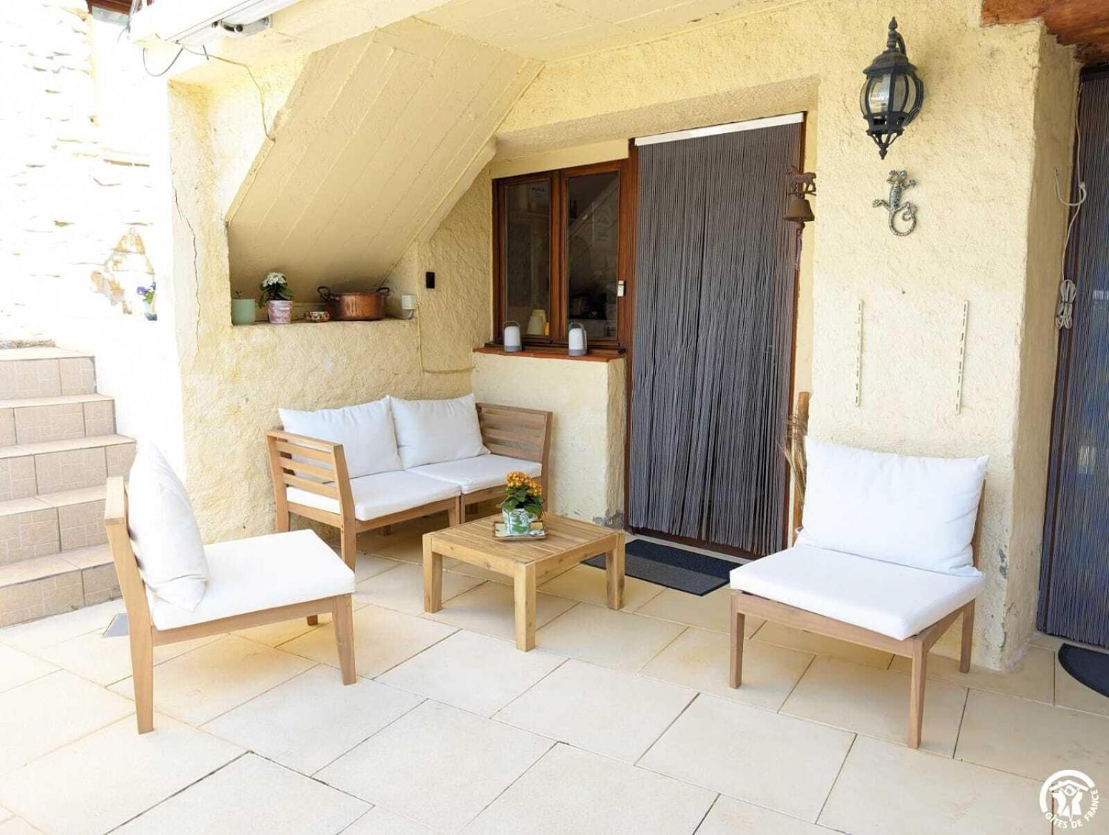 Bed and Breakfast La Maison Millesime La Caunette Exterior foto